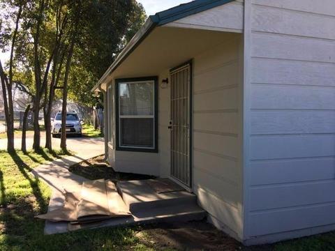 1213 Lucern Ave