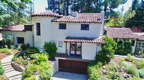 230 Magnolia Ave