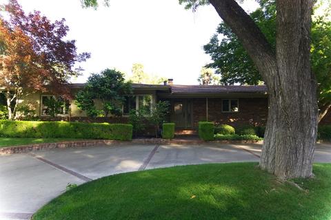 230 Magnolia Ave
