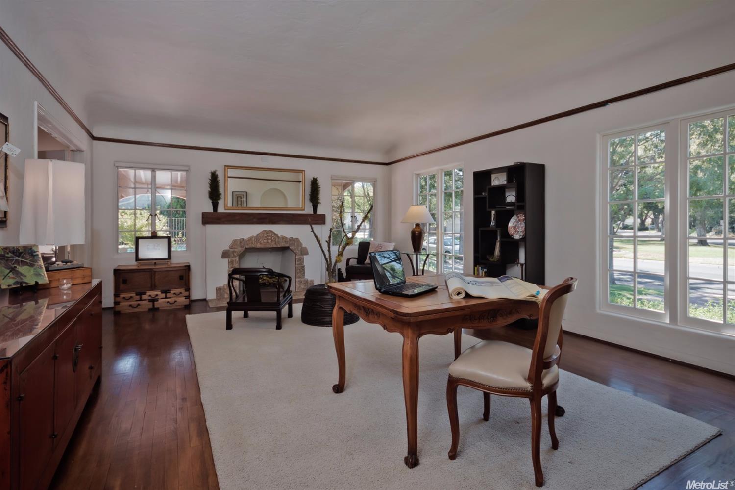 312 Patricia Ln