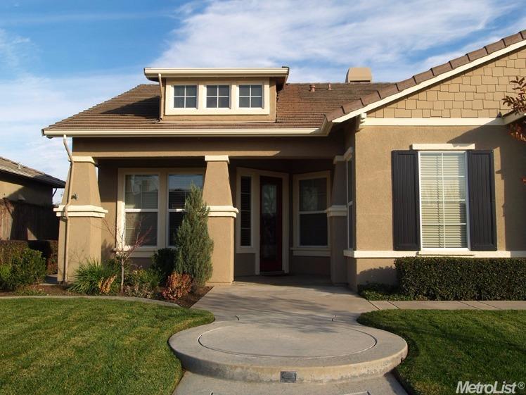 3004 Edgeview Dr