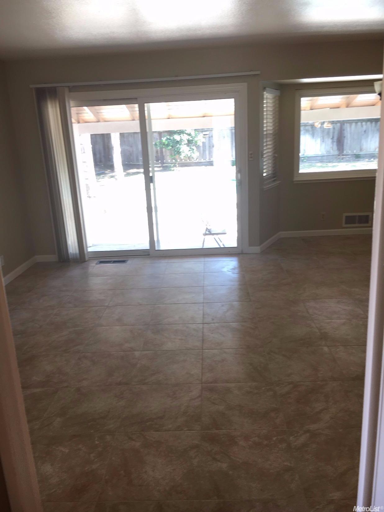 For Sale: 1908 Fallon Ln Modesto, CA 95355