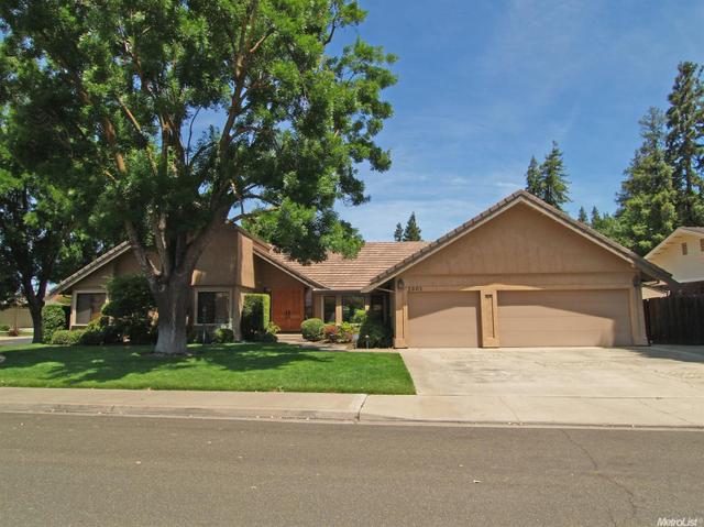 3308 Lancashire Ln