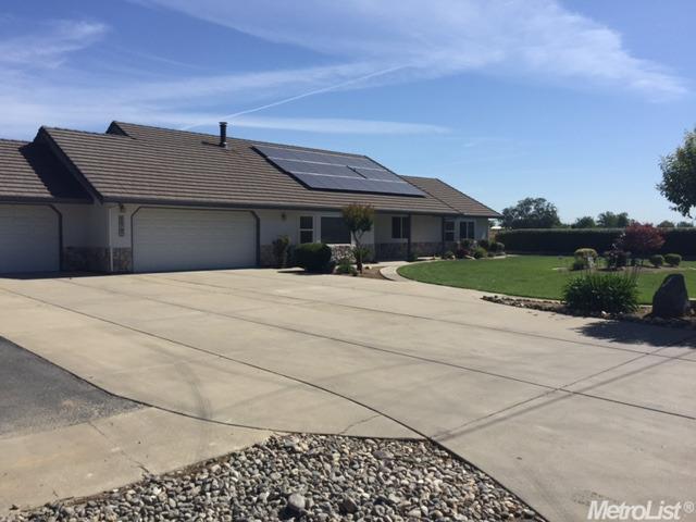 3308 Lancashire Ln