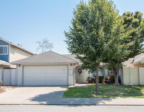 3625 Pomo Ln