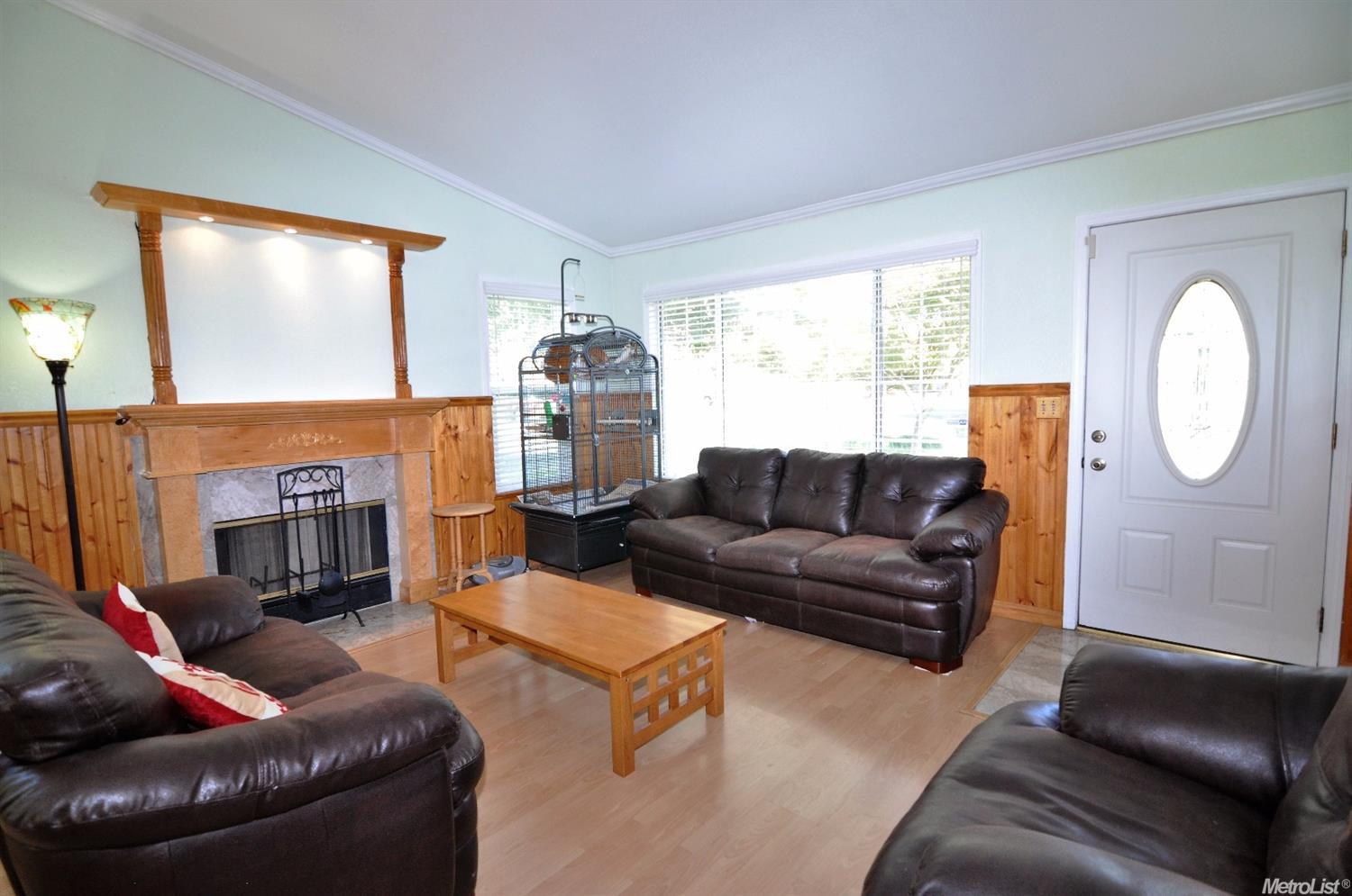 245 Gelf Ln