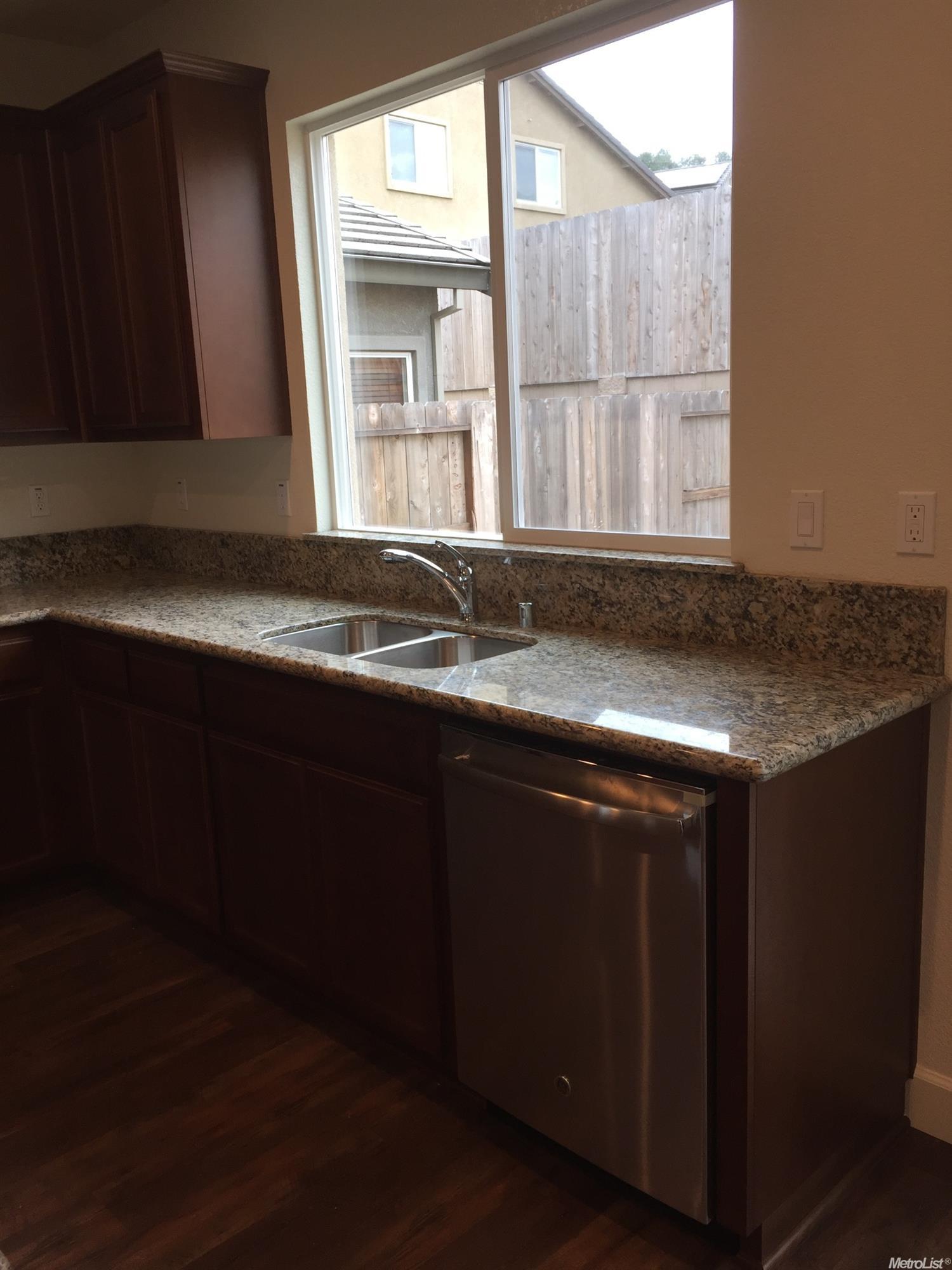 For Sale: 1723 Silver Rdg Oakdale, CA 95361