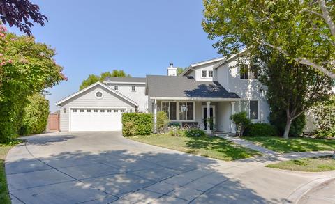 1387 Perry Ct
