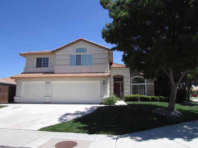1387 Perry Ct