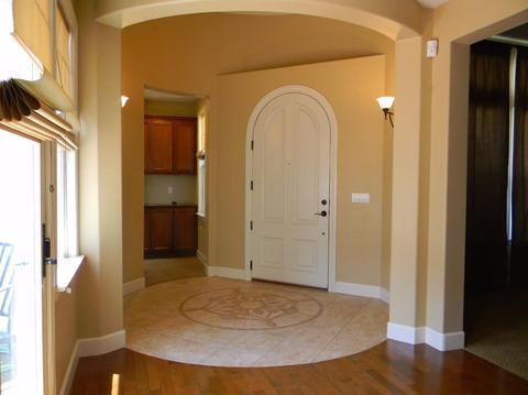1387 Perry Ct