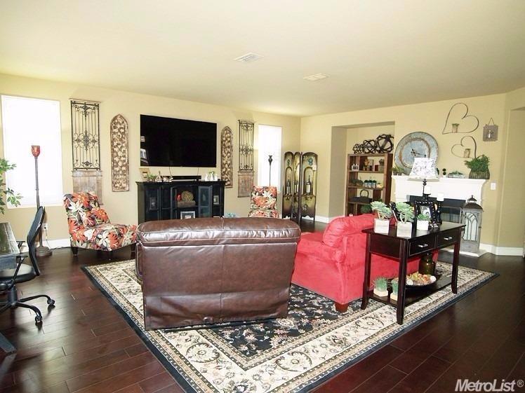 For Sale: 2963 Orchid Ln Turlock, CA 95382