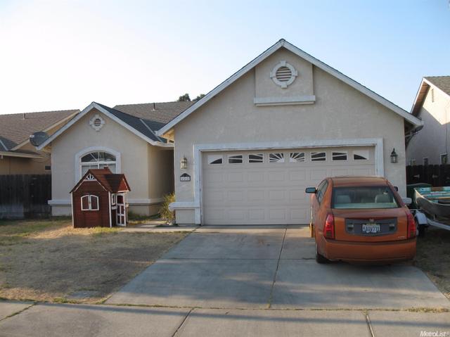 6879 Cindy St