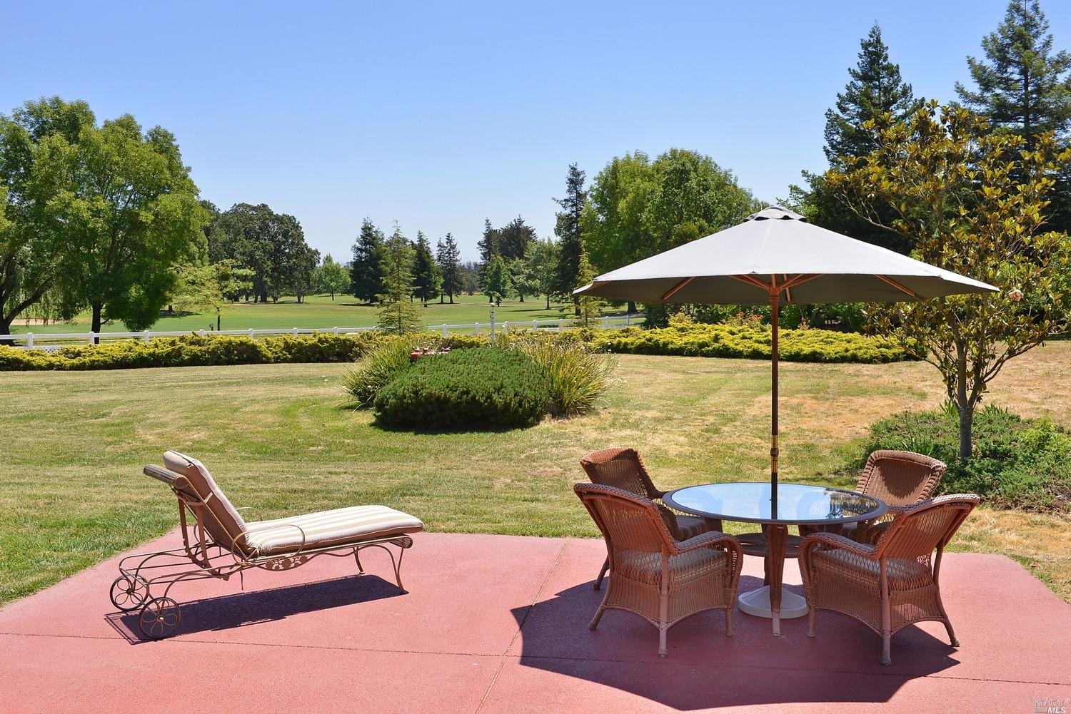 For Sale: 5452 Oak Meadow Dr Santa Rosa, CA 95401