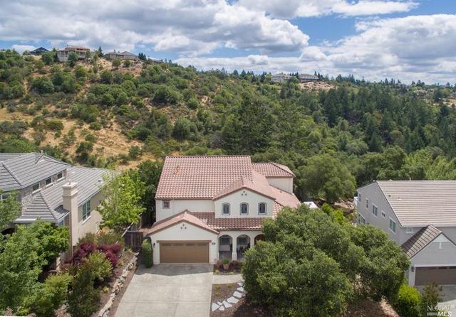 3409 Lake Park Ct