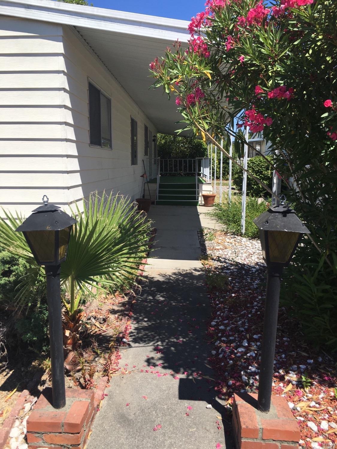104 Anacapa Dr