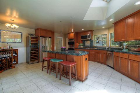 410 Summerfield Rd