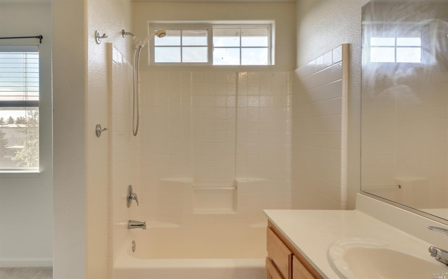 For Sale: 2537 Edgewater Dr Santa Rosa, CA 95407