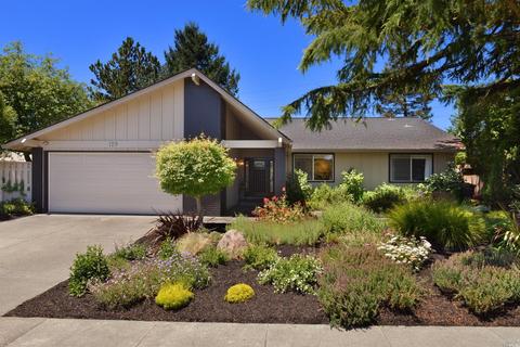 468 Hillsdale Dr