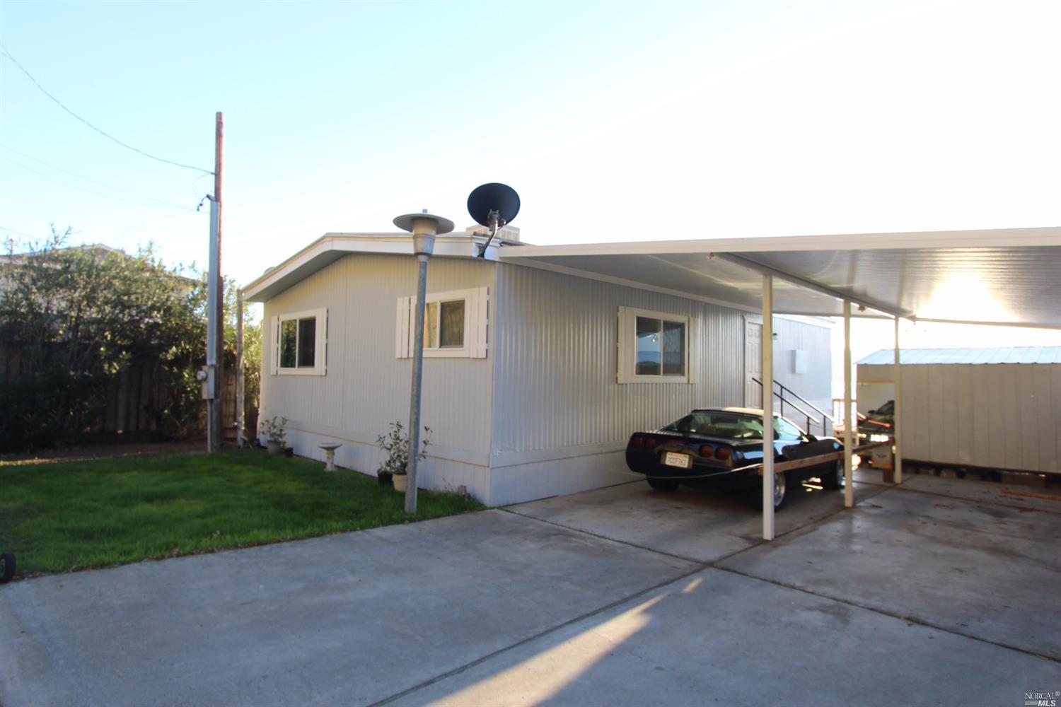13225 Lakeshore Dr