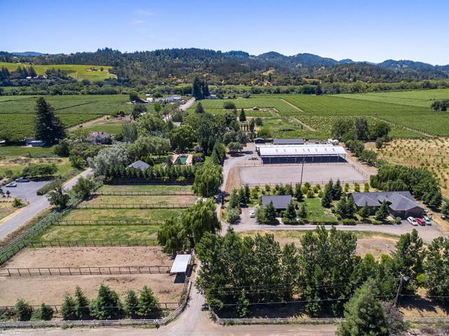 135 Spur Close