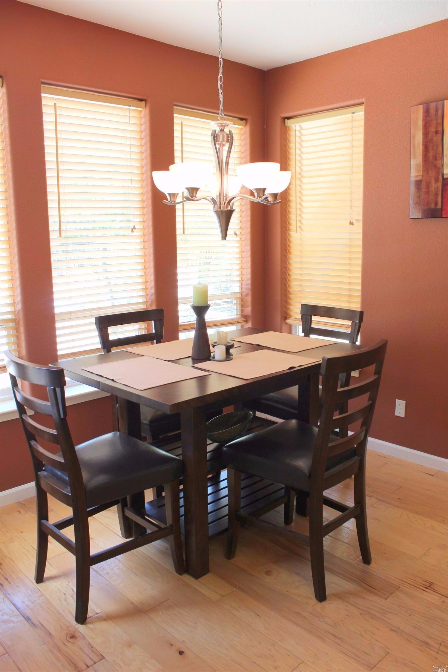 For Sale: 114 Sierra Ct Cloverdale, CA 95425