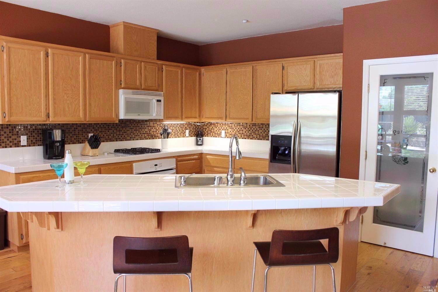 For Sale: 114 Sierra Ct Cloverdale, CA 95425