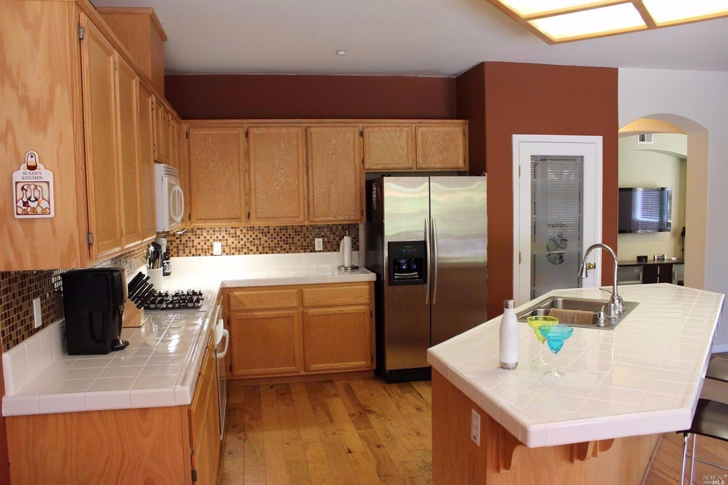 For Sale: 114 Sierra Ct Cloverdale, CA 95425