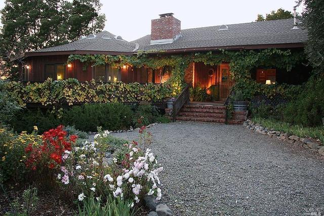 1126 Old Crocker Inn Rd
