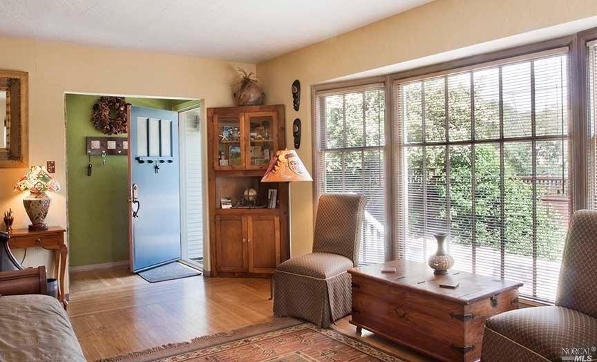 For Sale: 101 Hill Rd Glen Ellen, CA 95442