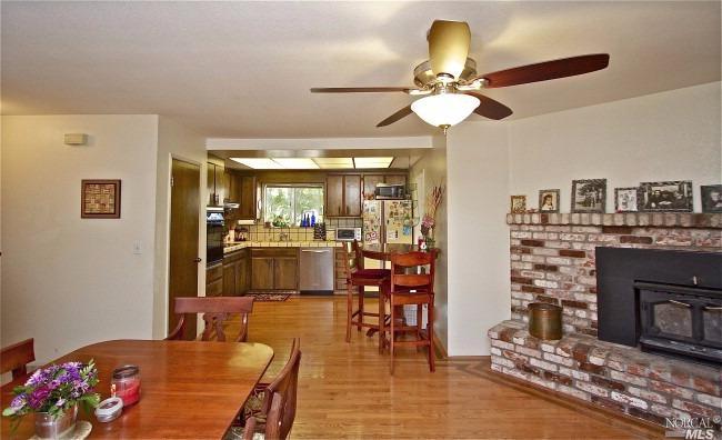 For Sale: 542 Sunnyvale Dr Healdsburg, CA 95448