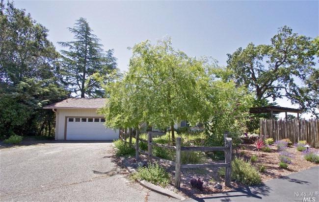 For Sale: 542 Sunnyvale Dr Healdsburg, CA 95448