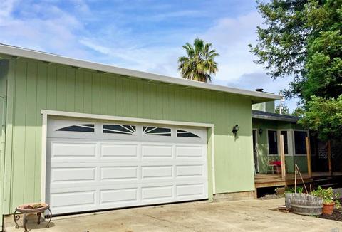 141 Fairview Ln