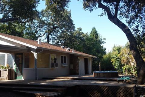 141 Fairview Ln