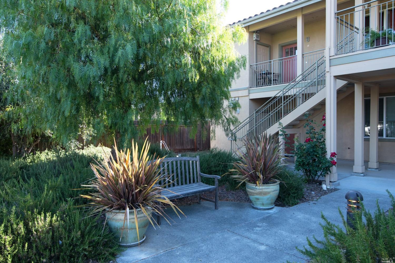 For Sale: 1254 Broadway #APT 6 Sonoma, CA 95476
