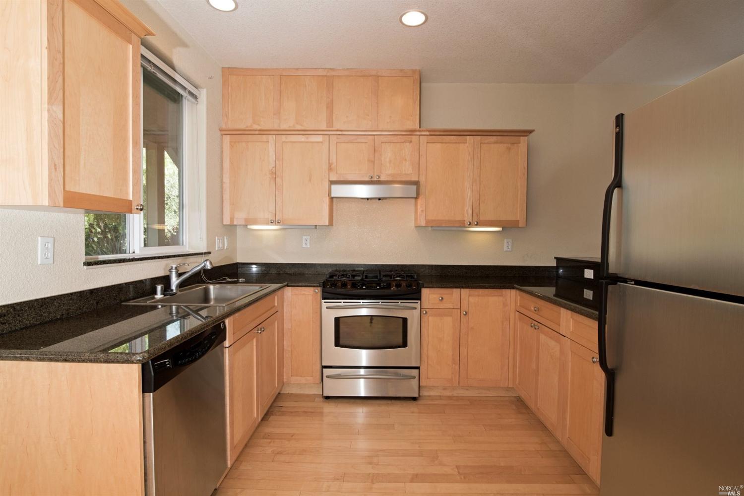 For Sale: 1254 Broadway #APT 6 Sonoma, CA 95476