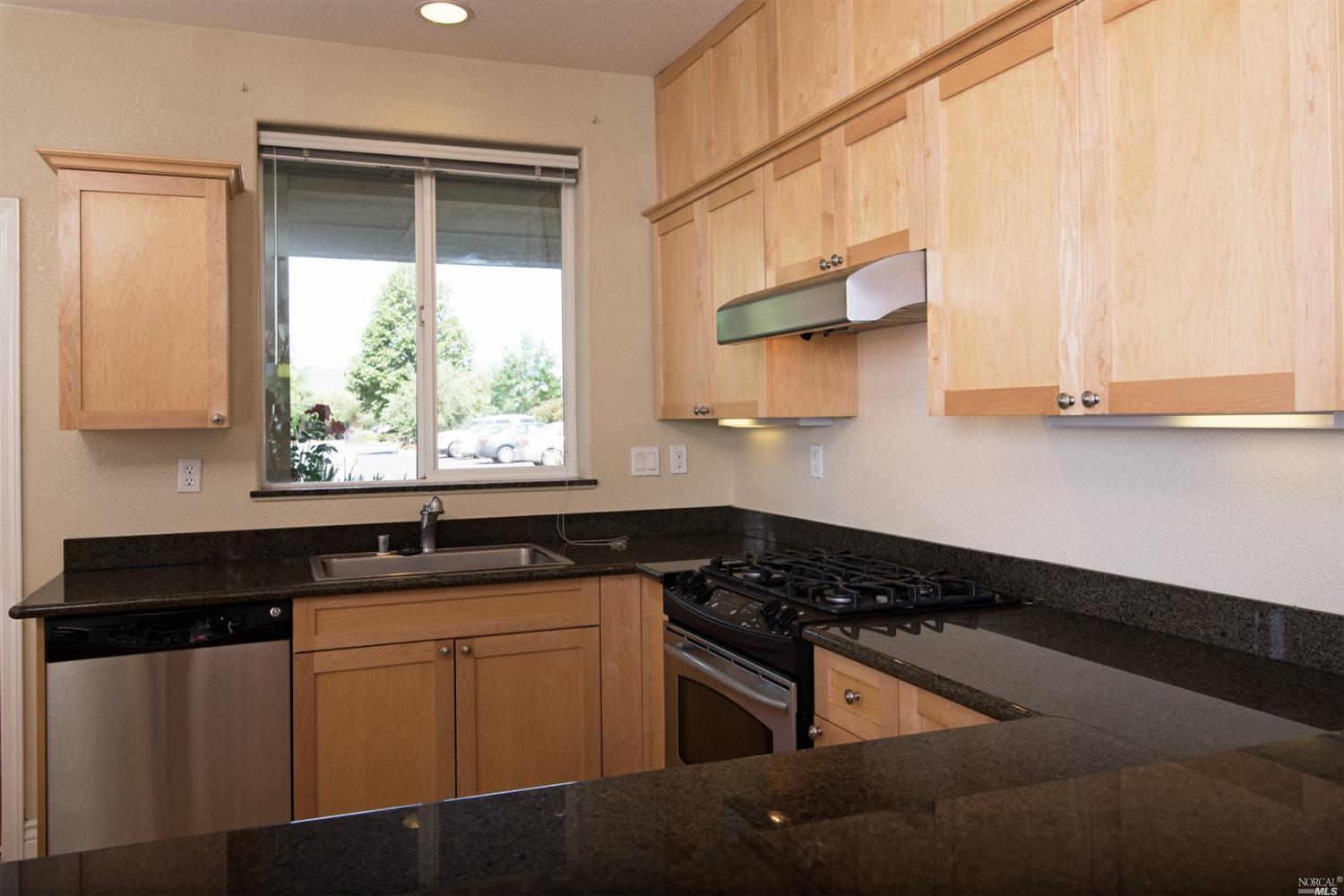 For Sale: 1254 Broadway #APT 6 Sonoma, CA 95476