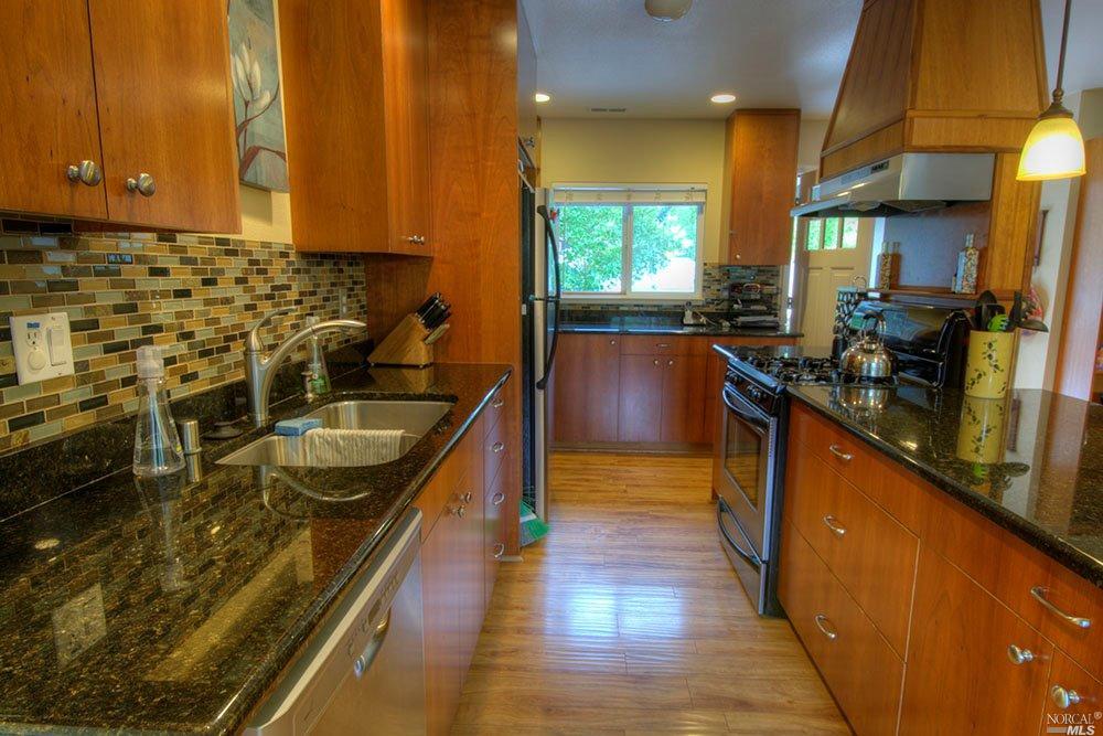 For Sale: 15555 Brookview Dr Sonoma, CA 95476
