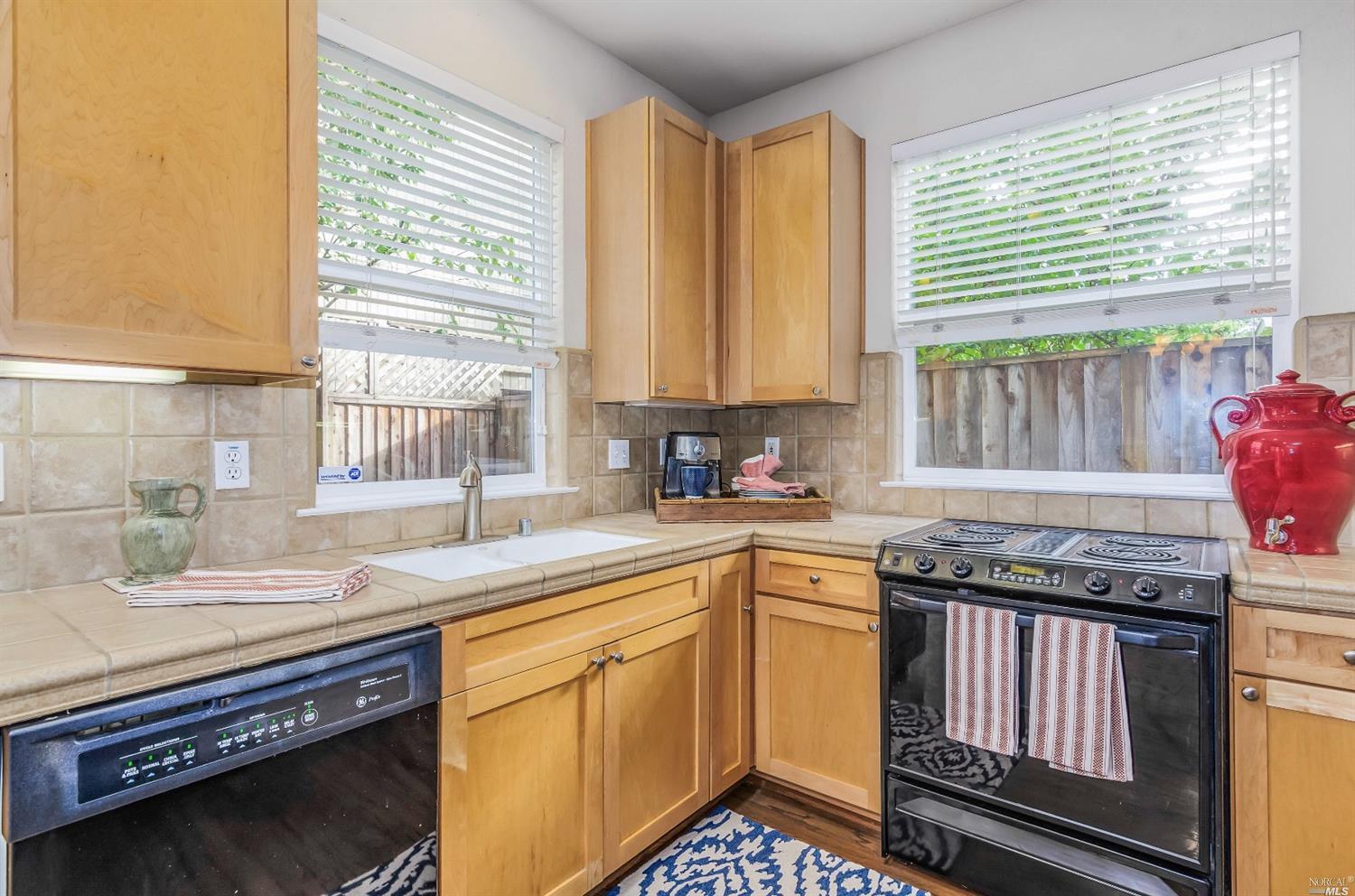 142 Piper Ln