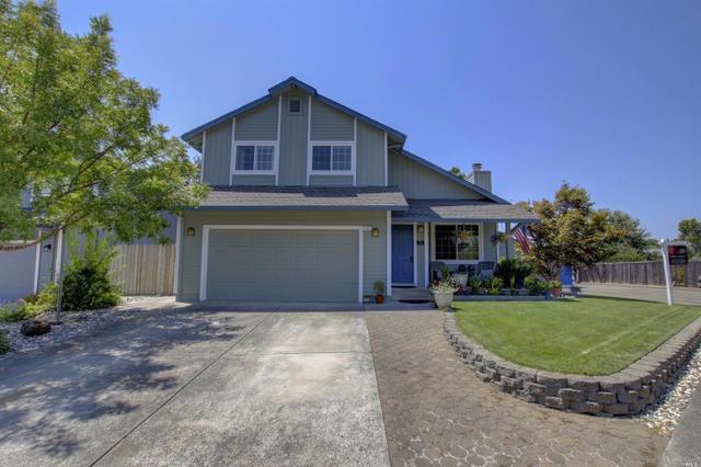 9404 Lazy Creek Dr
