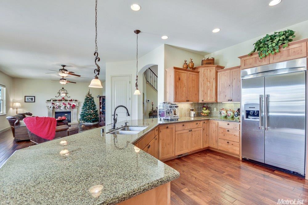 805 Croman Pt