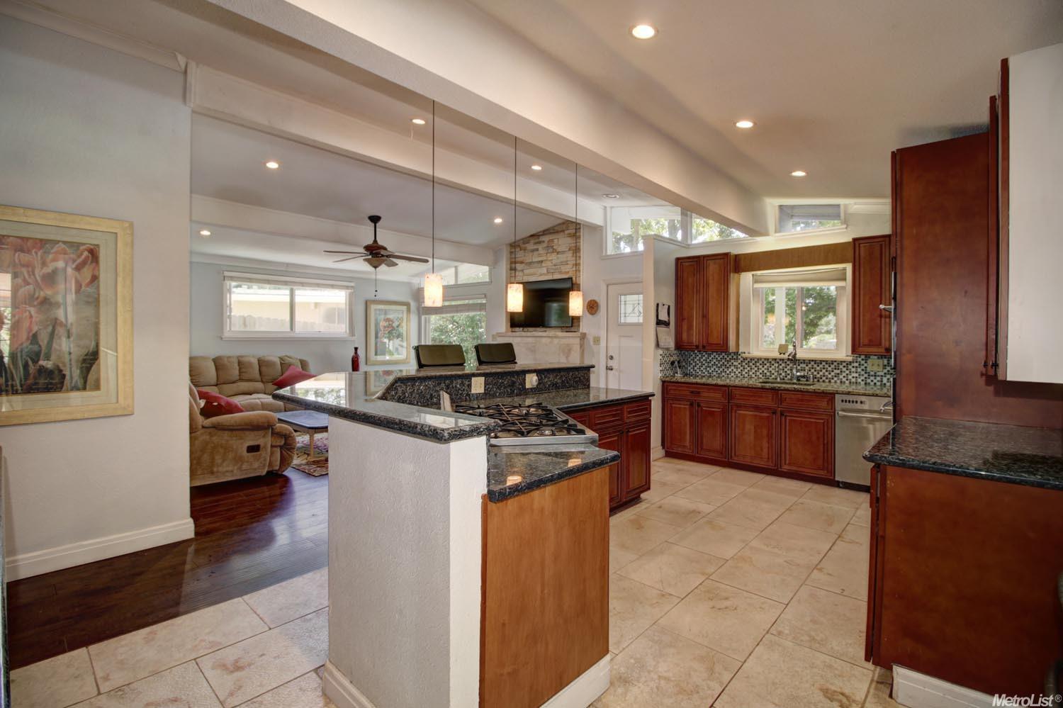 For Sale: 4813 Serena Ct Carmichael, CA 95608