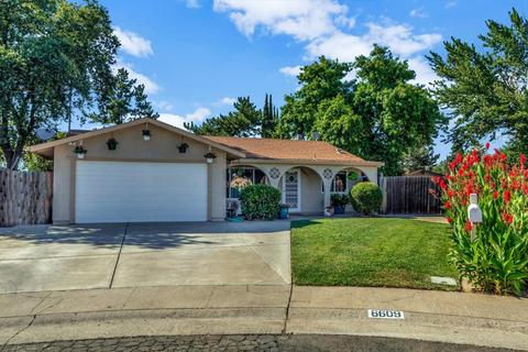 8069 Stone Canyon Cir