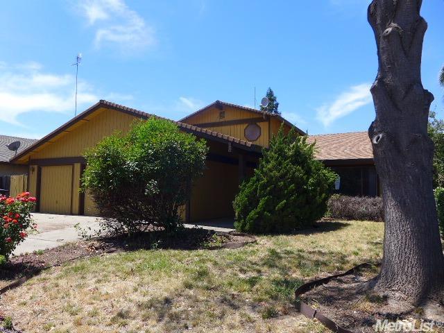 For Sale: 8012 Poulson St Citrus Heights, CA 95610