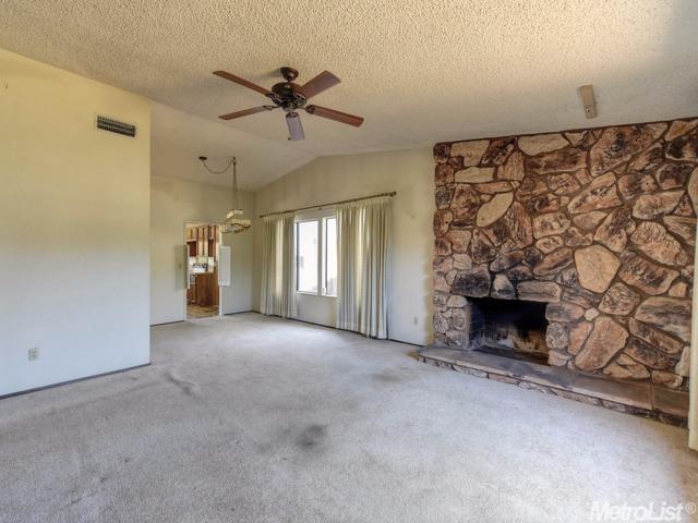 For Sale: 8012 Poulson St Citrus Heights, CA 95610