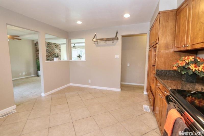 7429 Kalamazoo Dr