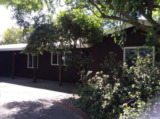 650 Amherst Dr