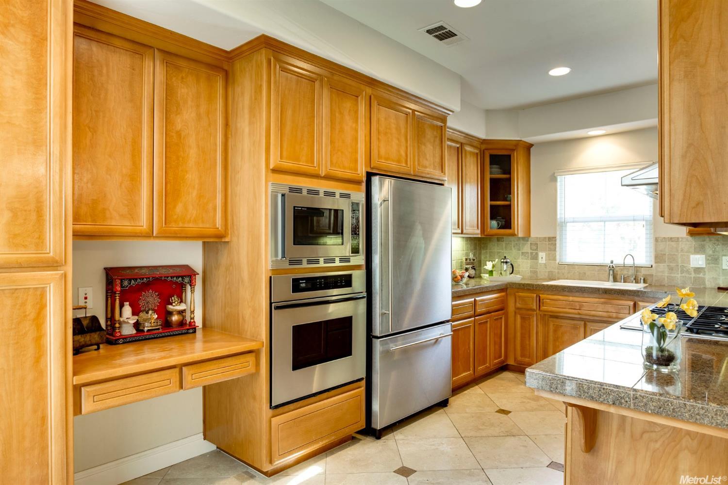For Sale: 2007 Catalina Dr Davis, CA 95616