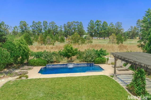 For Sale: 5645 Marden Dr Davis, CA 95618