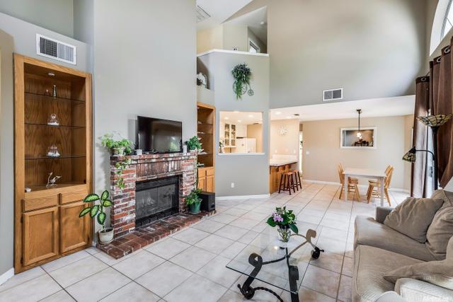 7412 Pimienta Dr