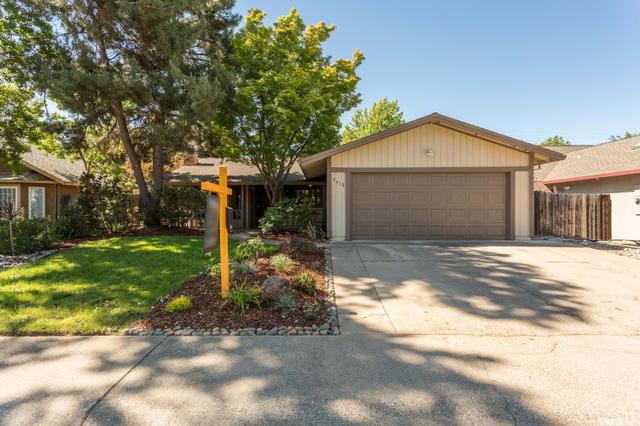 7412 Pimienta Dr